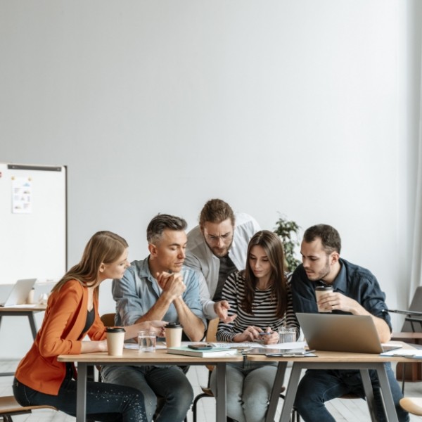 Un fonctionnement démocratique et participatif